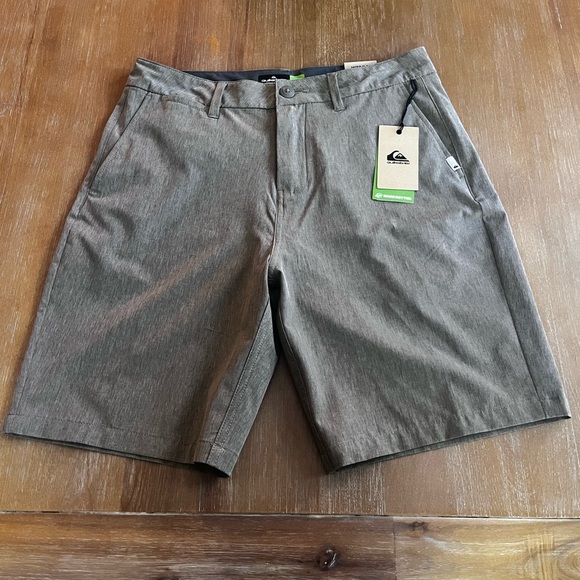 Quicksilver amphibian DryFlight shorts 30/20 NWT - Picture 1 of 8